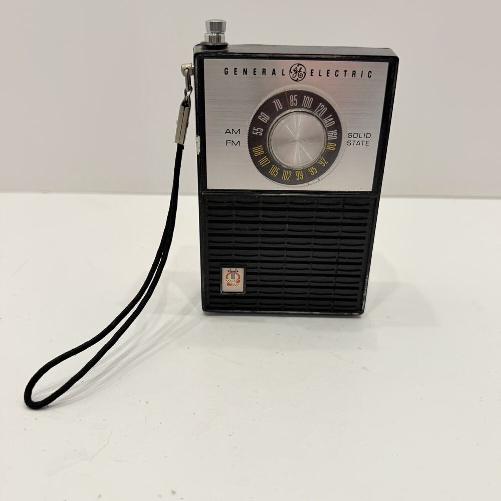Vintage GE Solid State AM/FM Transistor Radio Parts Only